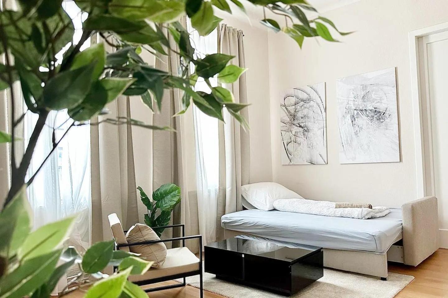 Appartement At Belvedere, Location Close To U1