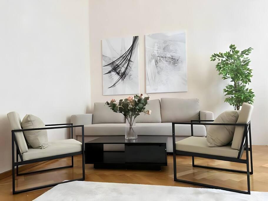 Appartement At Belvedere, Location Close To U1 Wenen