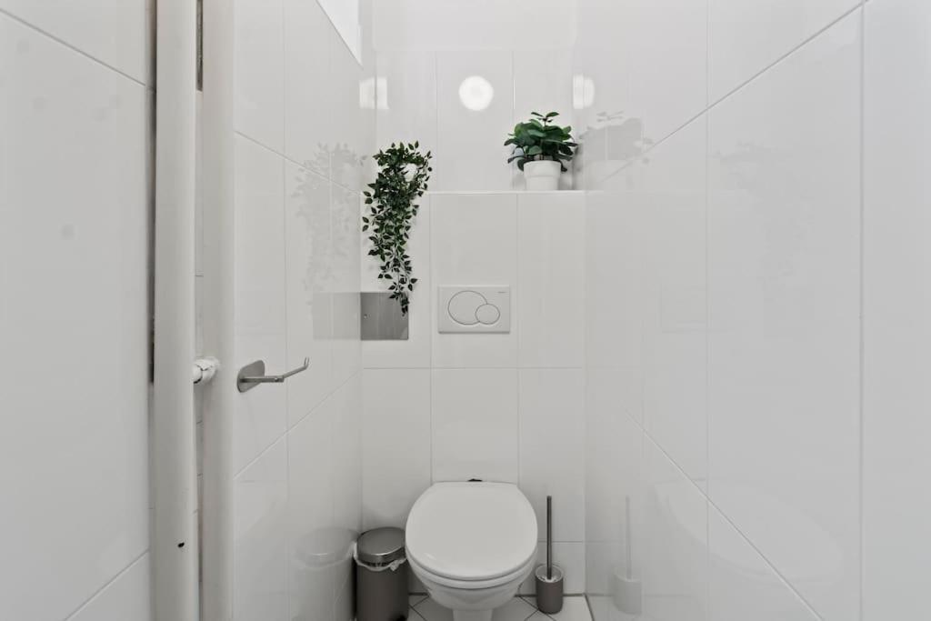 At Belvedere, Location Close To U1 Appartement *
