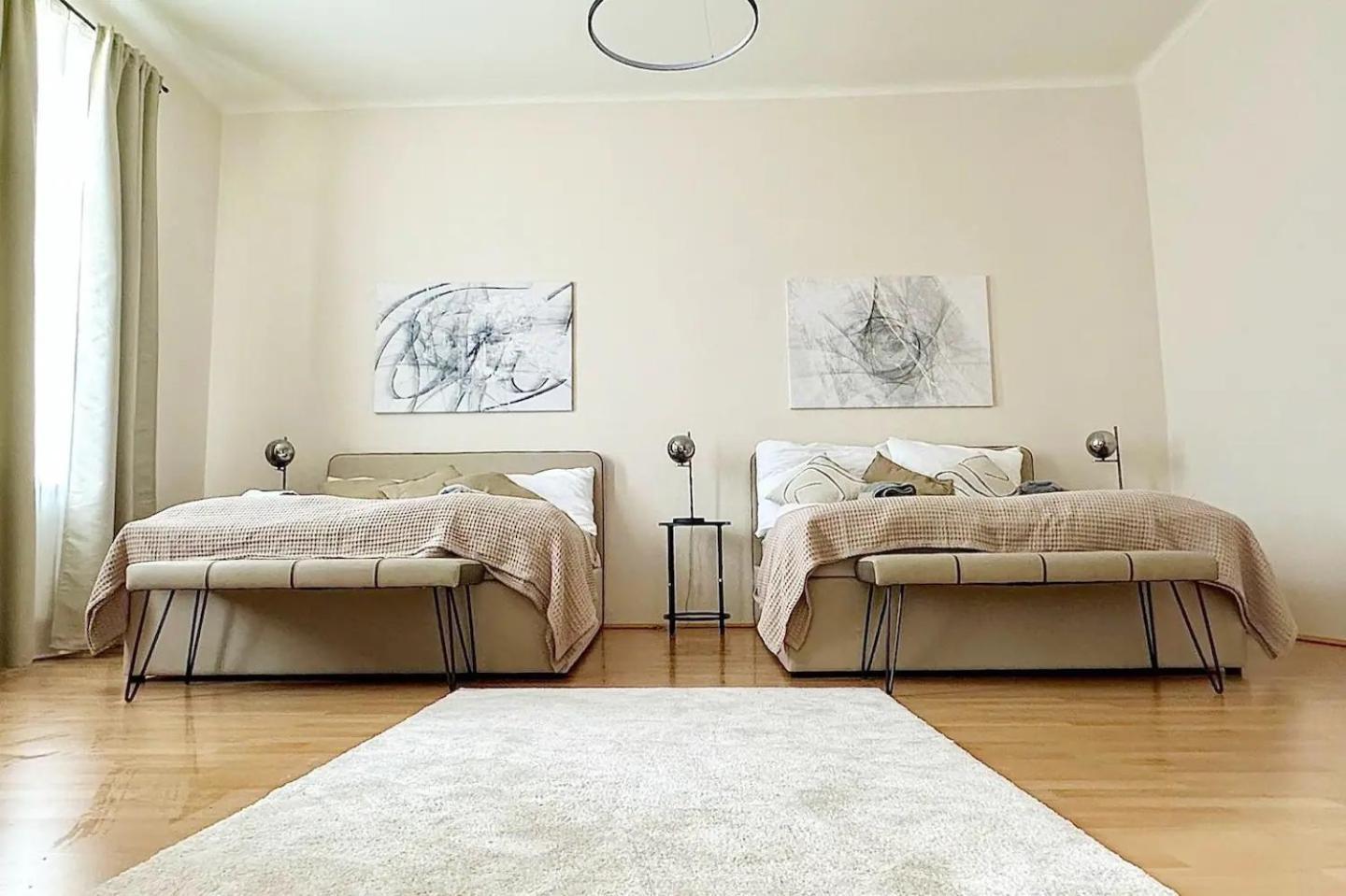 Appartement At Belvedere, Location Close To U1 *